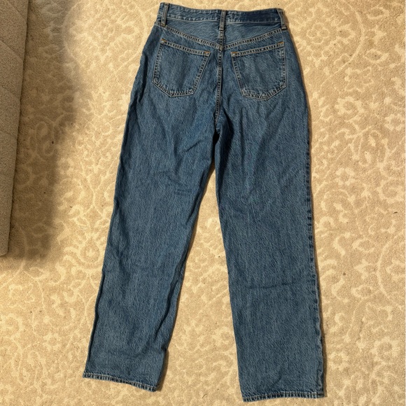 NWT A&F Curve Love High Rise Loose Jean Medium Wash Size 26 - Picture 6 of 6